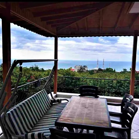 Sea View Triplex Close To Sera And Restaurants