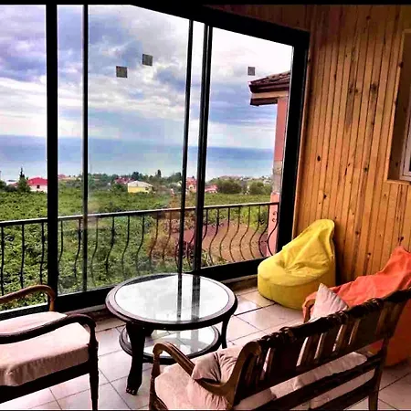 Sea View Triplex Close To Sera And Restaurants Hotel *